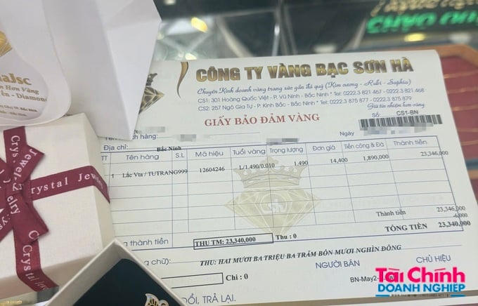 Việc cơ sở kinh doanh vàng bạc chỉ giao cho khách hàng Giấy đảm bảo vàng tự in mà không cung cấp hóa đơn điện tử/hóa đơn VAT là vi phạm quy định về quản lý hóa đơn, chứng từ.
