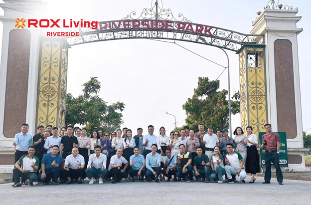 Đội ngũ tư vấn dự án ROX Living Riverside được đào tạo kỹ về sản phẩm