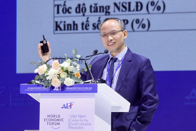 TS. Cấn Văn Lực - Chuyên gia Kinh tế trưởng BIDV trình bày các giải pháp huy động và phân bổ nguồn lực tài chính phục vụ mục tiêu tăng trưởng cao của Việt Nam tại Diễn đàn Kinh tế Mùa thu 2026.