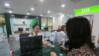 Vietcombank báo lãi kỷ lục, vượt 42.000 tỷ đồng