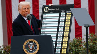 Thuế quan mới của TT Trump: Việt Nam bị áp 46%, cao hơn Trung Quốc