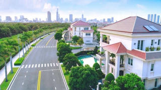 Giá biệt thự, liền kề ở TPHCM cao hơn Hà Nội