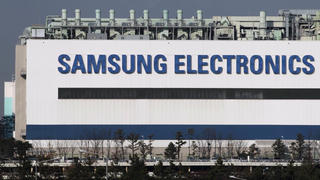 Samsung 'đắp chiếu' nhà máy 25 tỷ USD vì thiếu khách hàng