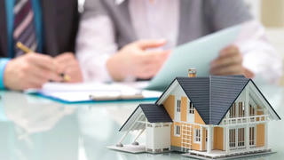 Xem xét đề xuất tổ chức xử lý nợ xấu được thu giữ tài sản bảo đảm