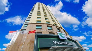 Tăng vốn điều lệ thêm 27.600 tỷ, Vietcombank giành lại top 1