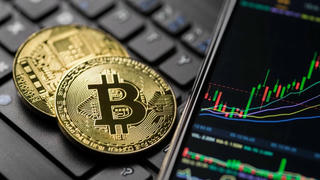 Hai vợ chồng không thể chia nhau 1.000 Bitcoin và vấn đề pháp lý tài sản số