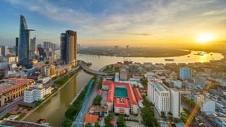 VEPR: Tăng trưởng của Việt Nam năm 2024 ở mức cận dưới mục tiêu 6%