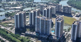 Giá chung cư Hà Nội lên cơn sốt, vợ chồng tôi như ngồi trên đống lửa vì 'lỡ dại' bán nhà 2 tỷ