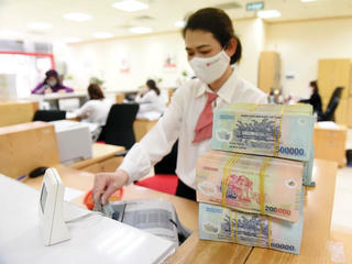 Chi phí lãi vay tăng mạnh tại nhiều doanh nghiệp