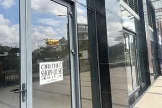 Loạt shophouse vắng bóng khách thuê