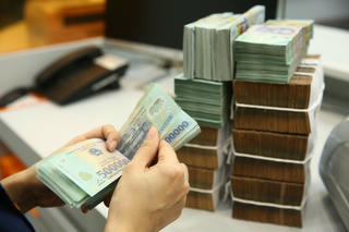 Ngân hàng rao bán tài sản 'khủng' để thu hồi nợ với giá cực sốc!