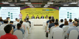 Chủ tịch xin lỗi cổ đông, điểm nhấn mùa ĐHCĐ 2024