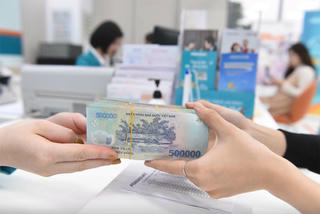 Tín dụng tiêu dùng phục hồi khi bất động sản ấm dần