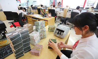'Siết' dòng vốn, thị trường bất động sản sẽ diễn biến như thế nào?