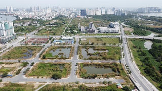 Khi nào đấu giá lại 2 lô đất đã bỏ cọc ở Thủ Thiêm?