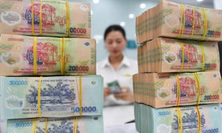 Nhiều ngân hàng đồng loạt hạ lãi suất huy động