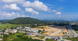 Vì sao chủ đầu tư dự án đất vàng tại Quảng Ngãi bất ngờ tháo chạy?