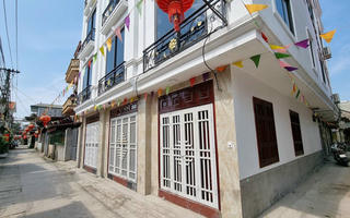 'Chê' đất nền vùng ven bấp bênh, nhà đầu tư mua đất trung tâm xây nhà để bán