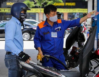 Giá xăng, dầu giảm kì thứ hai liên tiếp