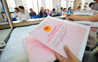 Thị trường bất động sản còn nhiều bất cập, nhà đầu tư không nên vội vàng nhảy vào “gom hàng”