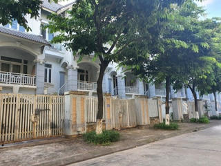 Bất động sản 24h: Diễn biến giá nhà đất sắp tới: Hà Nội tăng chậm lại, TP.HCM ra sao?