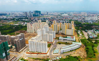 Đang kẹt thanh khoản lại gặp áp lực lạm phát, bất động sản khi nào 'khỏe lại'?