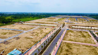Giá rao bán đất nền tăng mạnh trên diện rộng, thị trường bất động sản lại đối diện với nỗi lo bong bóng?