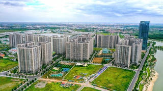 Giá căn hộ vượt ngưỡng, Hà Nội chính thức đắt đỏ hơn TP.HCM: Nguồn cung giá rẻ gần như “biến mất”