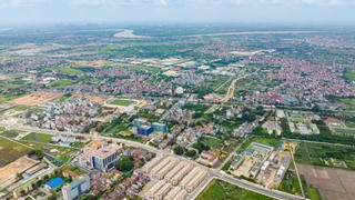 Giá nhà ven đô Hà Nội chạm đỉnh, người mua 'đuối sức' với căn hộ dưới 3 tỷ đồng
