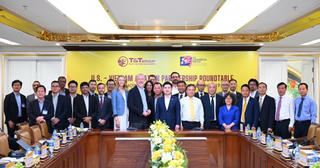 Nhiều ông lớn Hoa Kỳ muốn hợp tác với T&T Group để phát triển công nghiệp hàng không tại Việt Nam