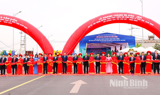 Ninh Bình khánh thành các công trình giao thông trọng điểm chào mừng ĐH đại biểu Đảng bộ tỉnh lần thứ I