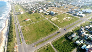 “Cơn sốt” đất nền hạ nhiệt: Người mua chọn lọc, người bán dè chừng