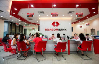 Techcombank tung ưu đãi lớn: Cộng thêm 1%/năm lãi suất tiết kiệm trực tuyến