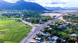 Liên danh 3 nhà thầu thắng gói thầu giao thông trị giá 102 tỷ đồng ở Bình Định