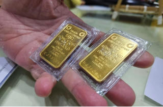 Giá vàng hôm nay 25/1: Giảm nhẹ theo xu hướng thế giới