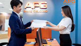 Khối ngoại chốt mua hơn 37 triệu cổ phiếu, APG vọt tăng trần