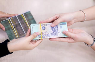 Đi vay mua nhà: Đói vẫn sợ cháo sôi
