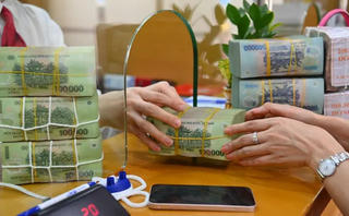 Kỷ lục mới: Mỗi ngày, người dân gửi hơn 2.880 tỷ đồng vào ngân hàng