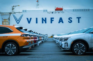 Tỷ phú Phạm Nhật Vượng đã tặng 7.000 tỷ đồng cho VinFast, sẽ tiếp tục tặng thêm