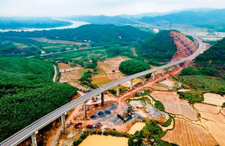 Quảng Trị: 'Xin' TW gần 9.500 tỷ làm cao tốc nối biển Đông qua Lào sang Thái, Myanmar