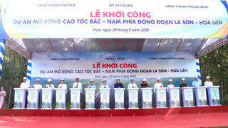 Đầu tư 3.000 tỷ đồng mở rộng cao tốc La Sơn – Hòa Liên