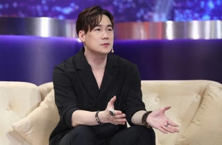 Mua chui cổ phiếu SJC, Ca sĩ Khánh Phương bị phạt và buộc phải giảm tỷ lệ nắm giữ