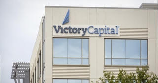 Victory Capital sẽ chào bán 100 triệu cổ phiếu PTL với giá đắt đỏ