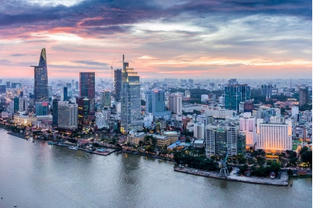 Doanh nghiệp BĐS thiếu vốn, HoREA kiến nghị nới room tín dụng thêm 1-2%.