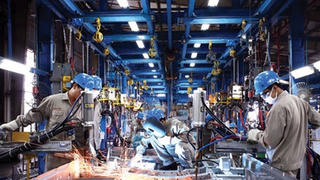 HSBC nâng dự báo tăng trưởng GDP của Việt Nam năm 2024 từ 6,5% lên 7%