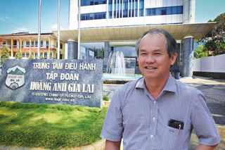 Hoàng Anh Gia Lai: Chịu áp lực nợ vay hơn 9.000 tỷ đồng, vẫn đứng ra bảo lãnh cho công ty con vay vốn tại ngân hàng?