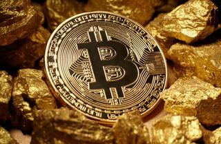 Vàng đắt nhất lịch sử, Bitcoin tái lập kỷ lục: Dấu hiệu một giai đoạn bất ổn, đầy rủi ro?