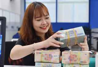Lãi suất tăng tiền chảy về nhà băng, ngân hàng nào hút nhiều tiền gửi nhất?