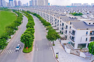Nhiều thương vụ “bán hòa vốn” biệt thự, liền kề