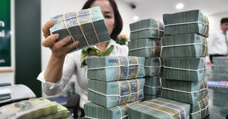 Nhiều ngân hàng rao bán hàng loạt khoản nợ trăm tỷ đồng